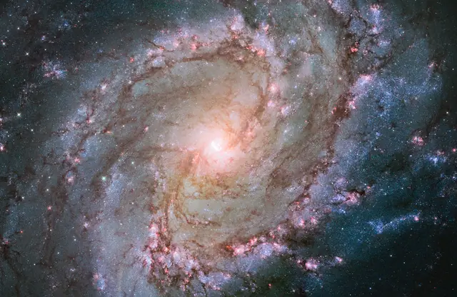Southern Pinwheel Galaxy (M83), photographed